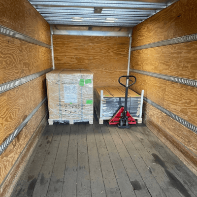 Curri Last Mile Delivery delivery service vehicle in action