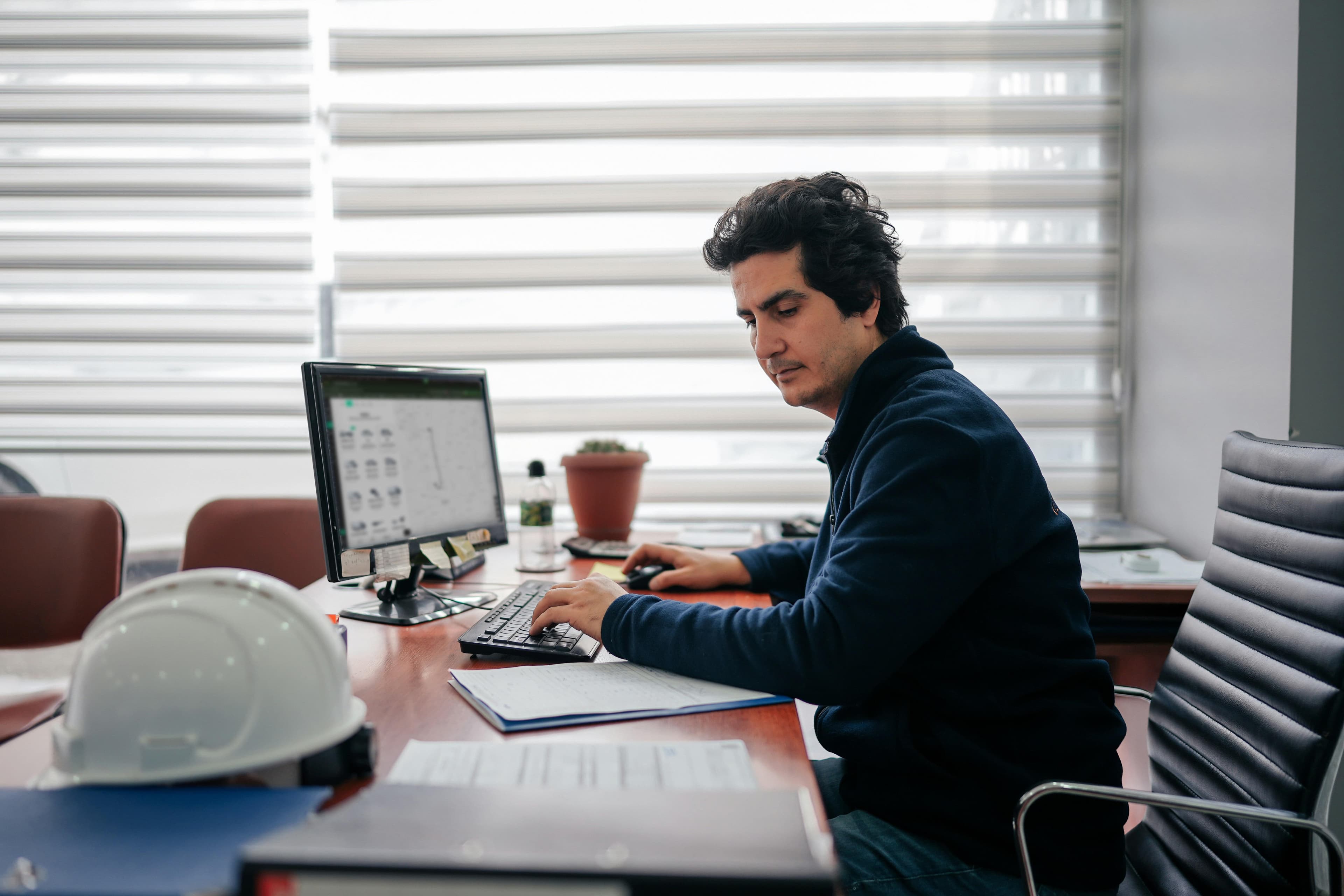 The complete guide to Chicago construction delivery logistics: fleet, routes, and last-mile success